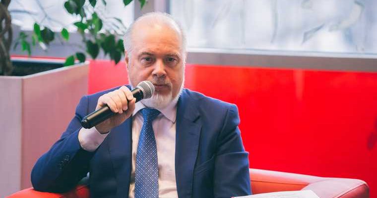 и.о главы Алексей Жердев