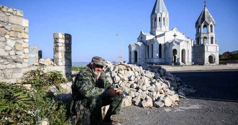 Нагорный Карабах Армения охрана границы российские пограничники министр обороны Армении Вагаршак Арутюнян