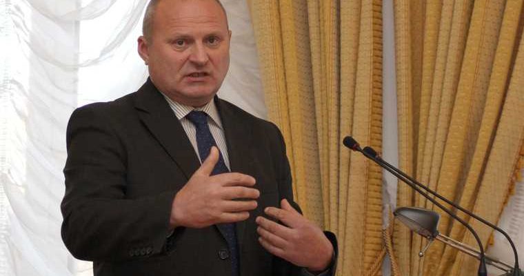 глава Звериноголовского района