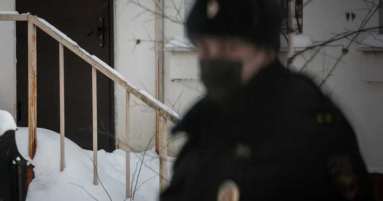 сиделка перерезала горло пенсионерке Москва