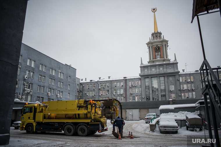 Уборка снега объезд Екатеринбурга