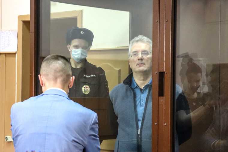 Иван Белозерцев в суде. Москва