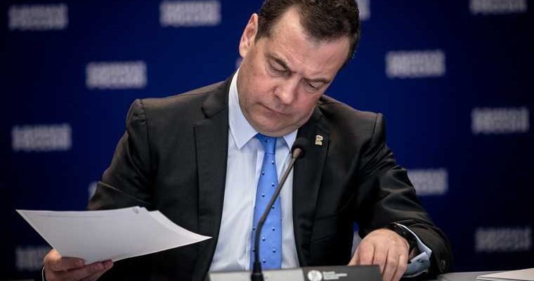 исполком Булдаков увольнение детсад ХМАО Шахшаев судимость
