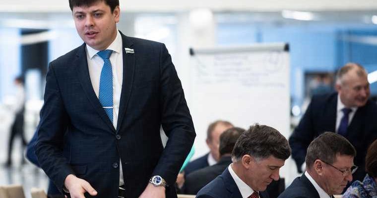 выборы в заксобрание Михаил Зубарев Наталья Крылова Владимир Коньков «Единая Россия» КПРФ Асбест Свердловская область