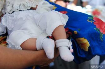 скинули с балкона